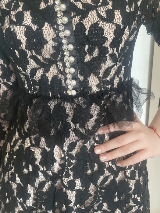 Платья 1000 тенге только один раз одели !!