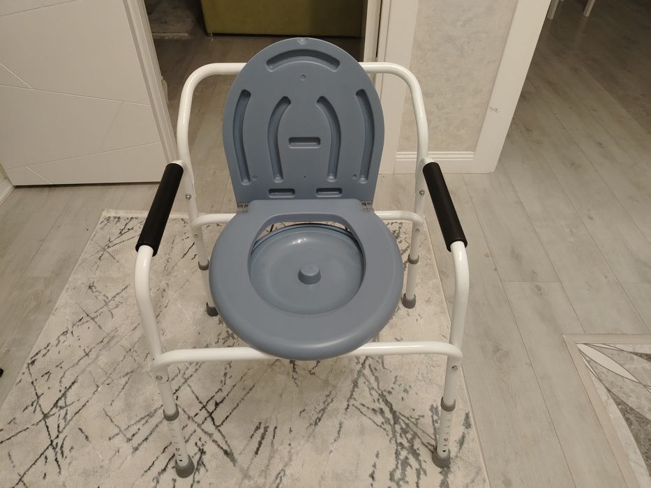 Кресло туалет для взрослых