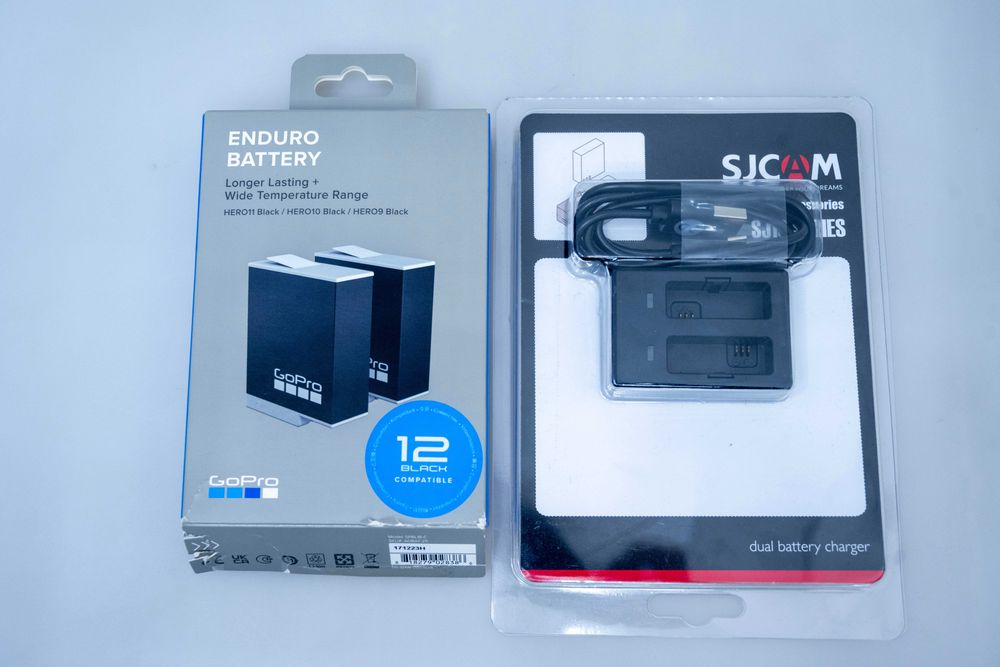 Set doi acumulatori GoPro Hero 11 Hero 10 Hero 9 cu incarcator