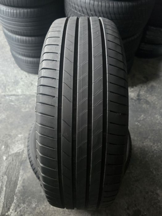 Bridgestone 215/65 R17 99V vară