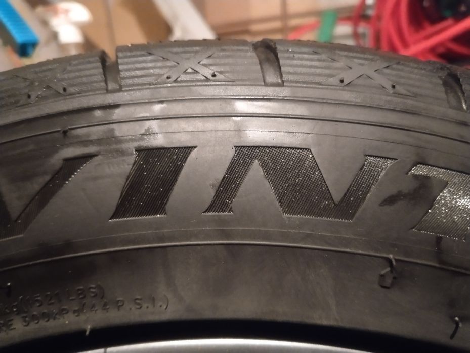 Продам комплект 16 диски с резиной