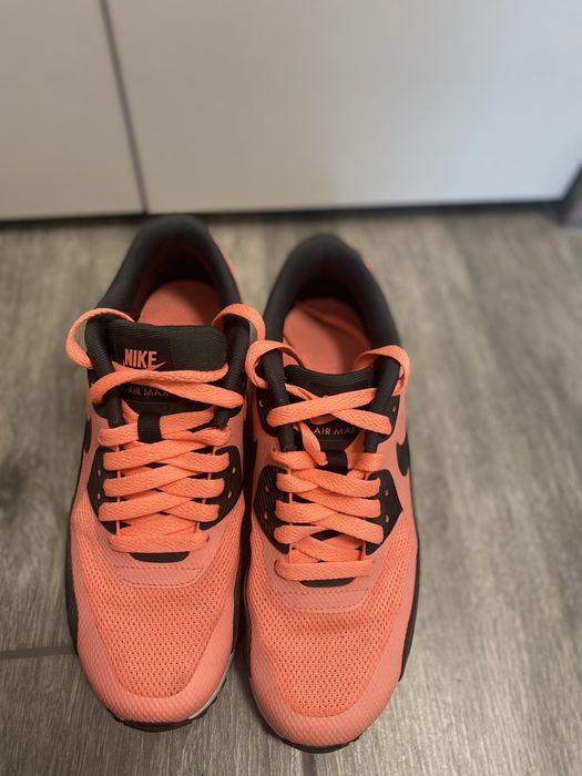 Adidasi Nike AirMax 36.5, roz somon cu negru