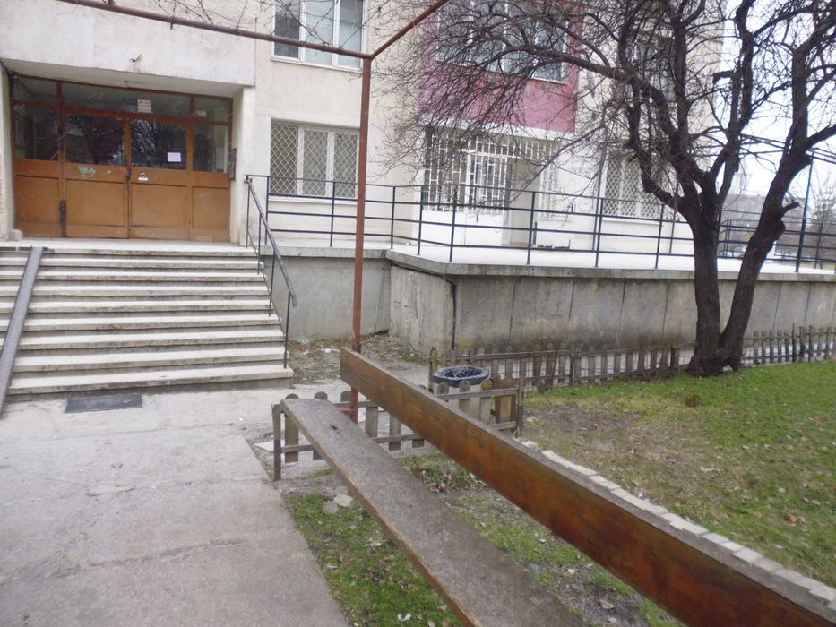 Тристаен апартамент за продажба в ж.к. Люлин 3, гр.София