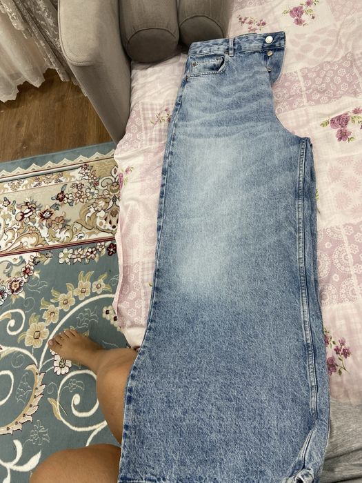 Джинсы широкие прямые