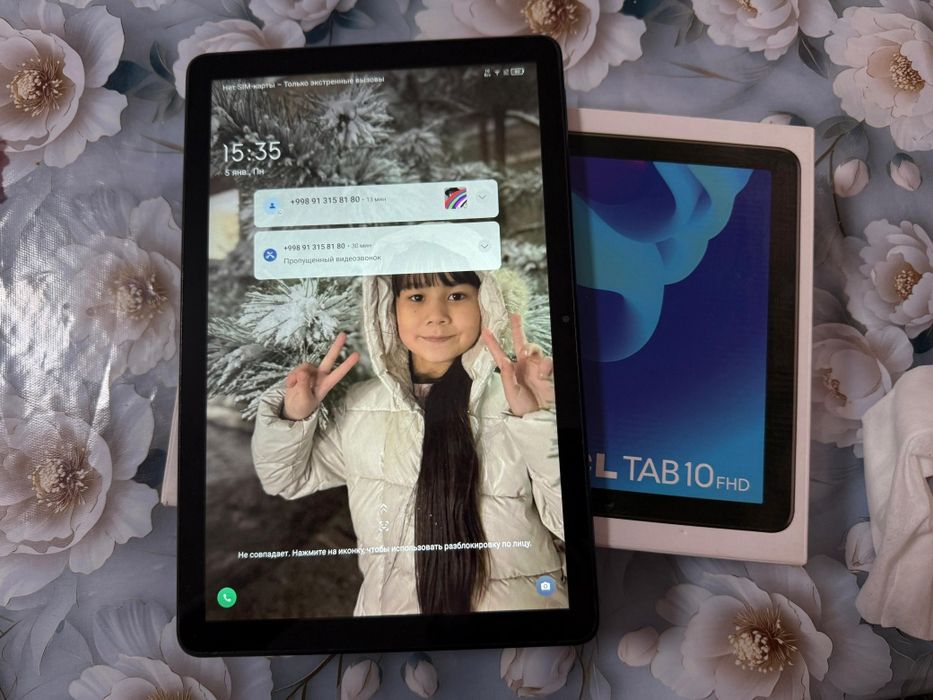 Планшет TCL TAB10
