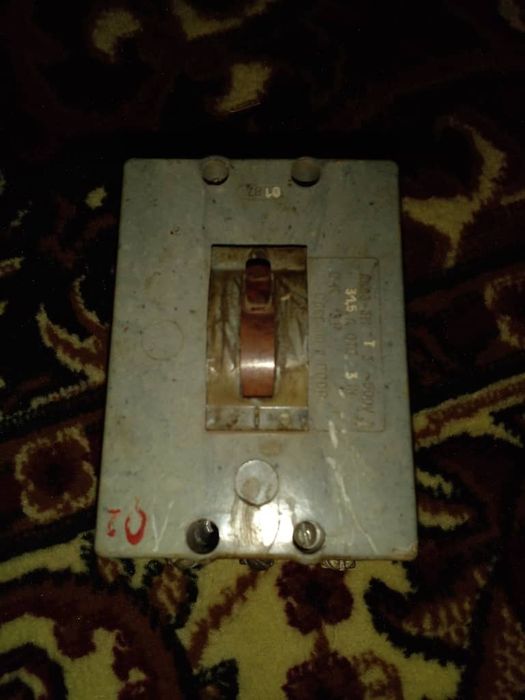 Продаётся монтёрский пояс и рубильник