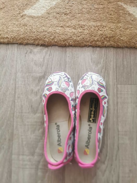 Продам детскую обувь