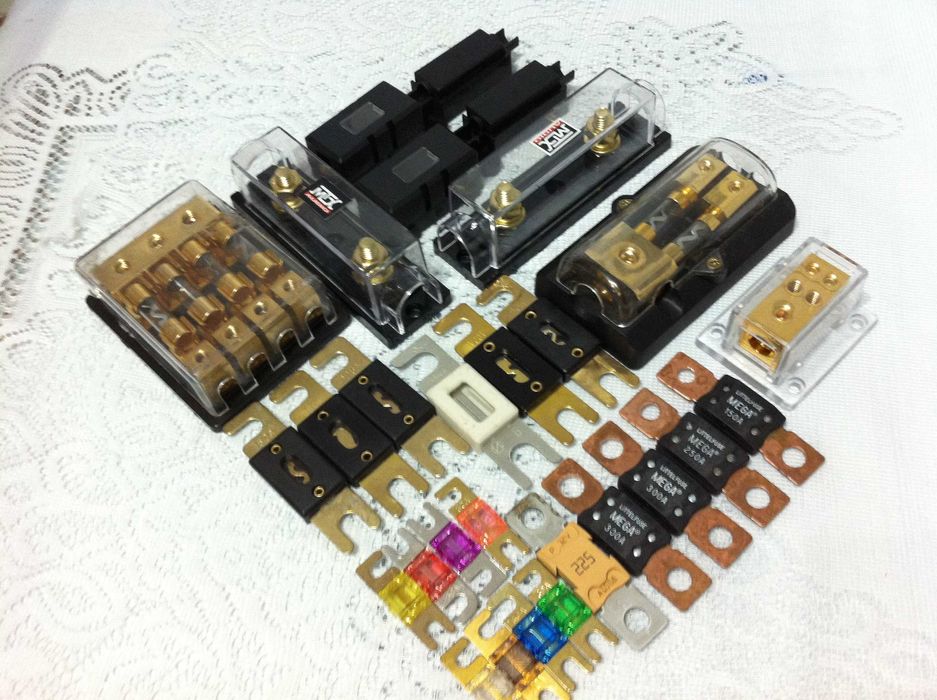 Amplificator Terminator max500W /Blaupunkt max400W/Sig.ANL 100A statie