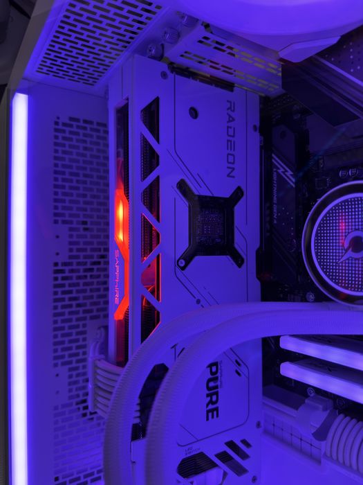 Placa video AMD Radeon RX 7700 XT PURE 12GB