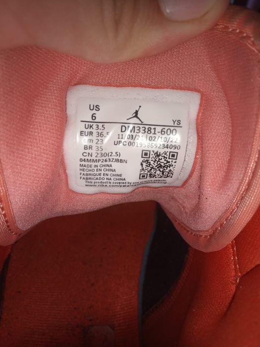 Jordan 1 mid crimson bliss/rush orange pourpre bliss/orange intense
