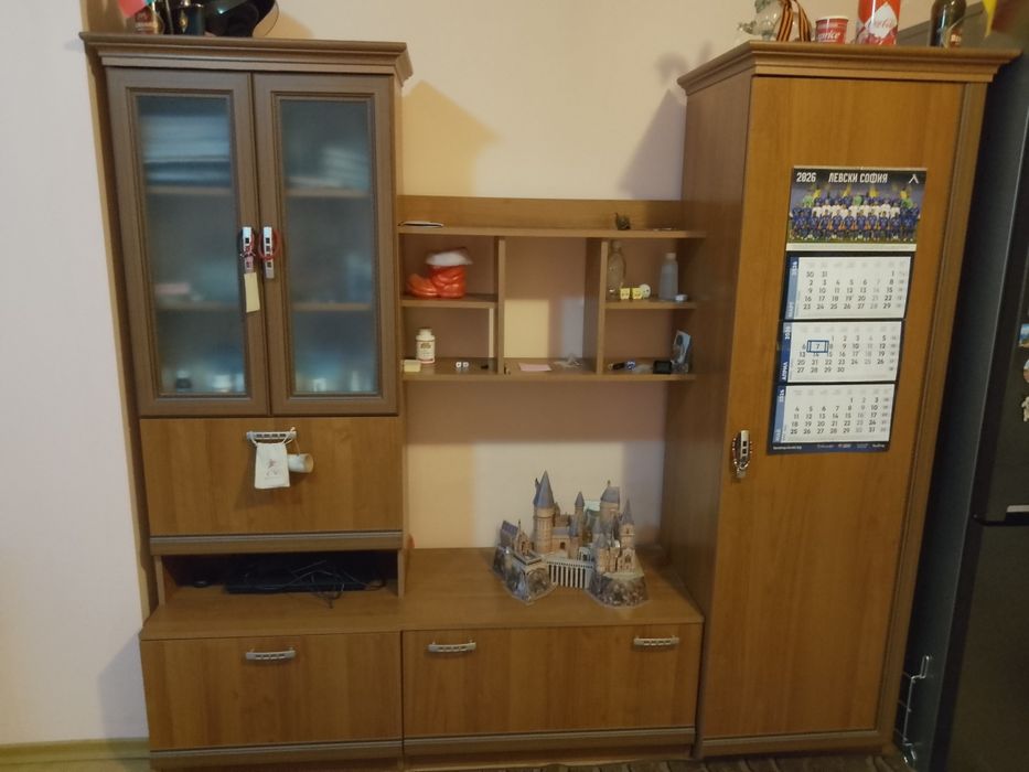 Дървена холна секция