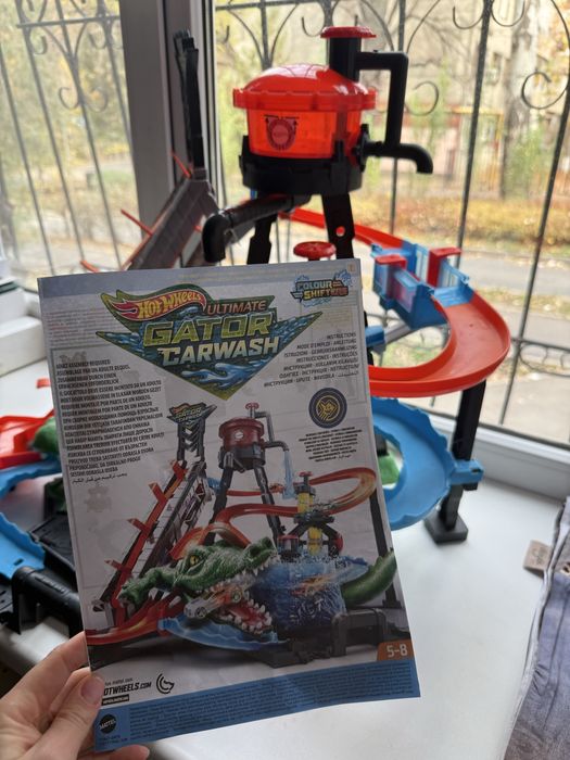 Трек Hot Wheels, б/у в отличном состоянии