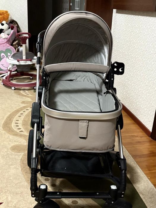 Коляска в хорошем состоянии