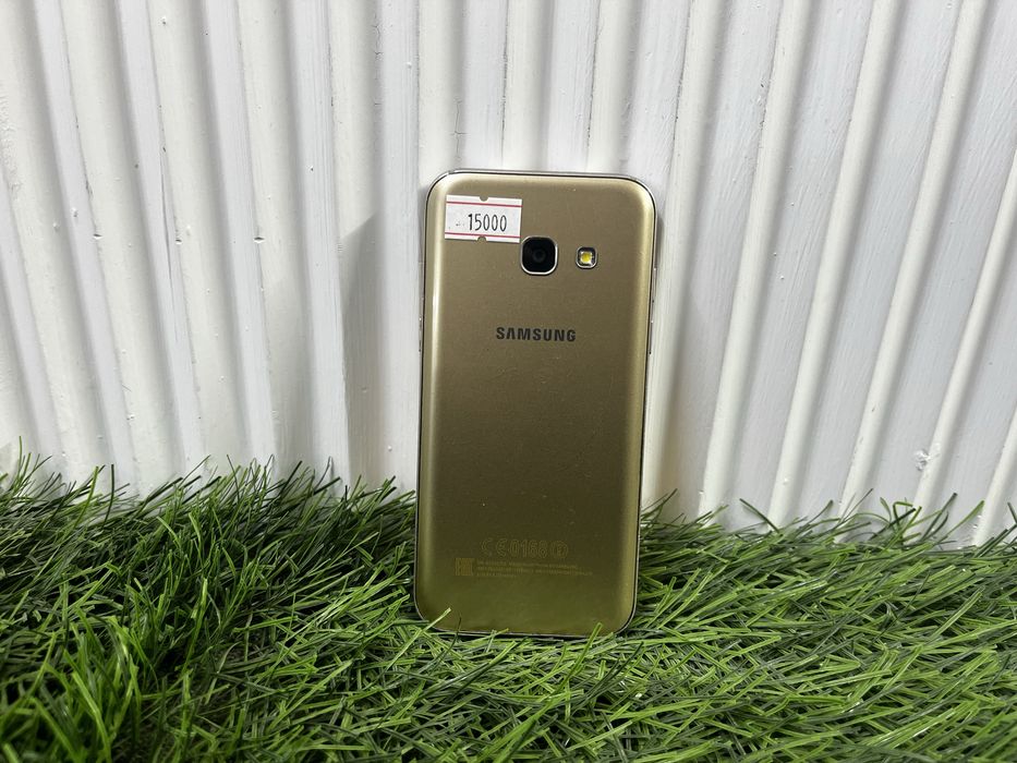 Телефон Samsung A3 16 gb
