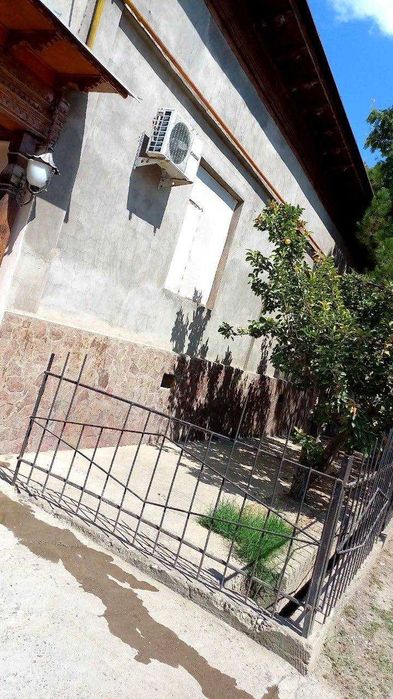 Тошкент вилояти Зангота тумани Фозилов маххаласи.