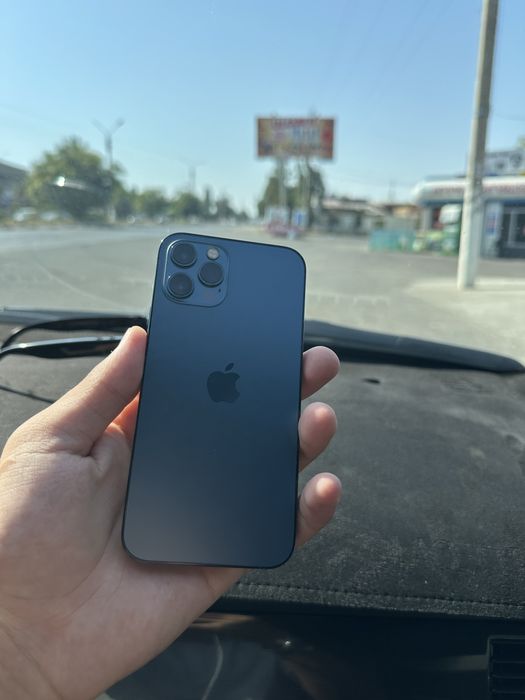 Iphone 12 pro telefoni