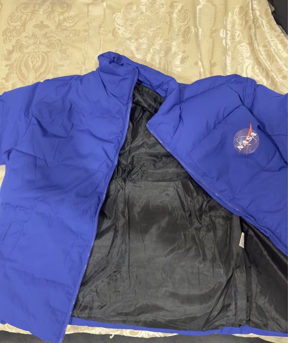 Продам куртку NASA