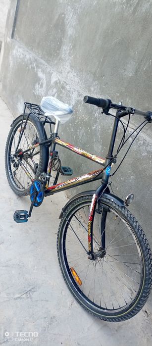 Велосипед 26 размер продаются средний.