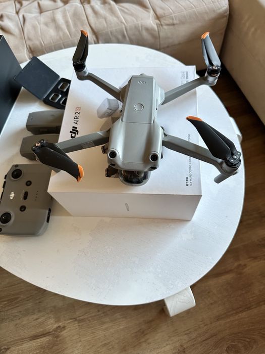 Dji Air2s на под 5 часа полет