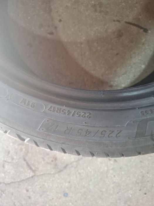 2 Летни гуми Мишелин 225/45/17 ДОТ20 7мм