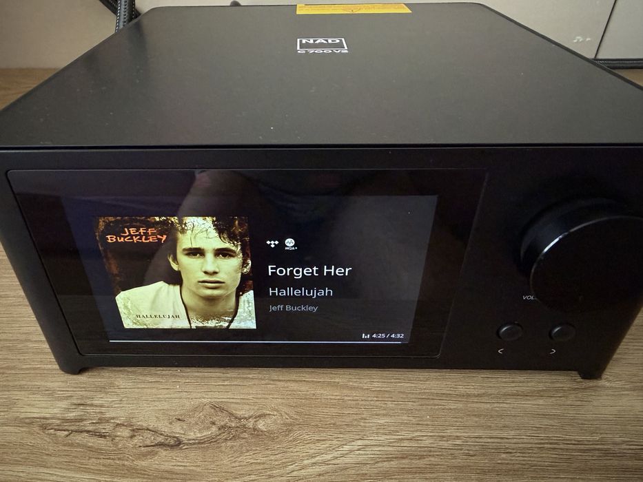 Hi-Fi Стерео стрийминг усилвател NAD C700 V2. Нов, 2 г. БГ гаранция!