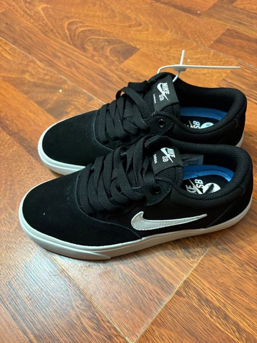 Продам кеды nike новые размер 36