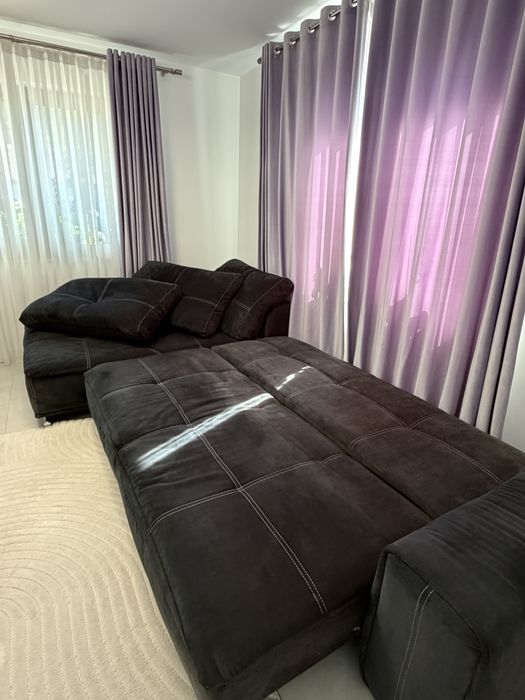 •Vând canapea extensibila in stare foarte buna! Este extremm de comoda si incapatoare.Pentru detalii va stau la dispozitie!