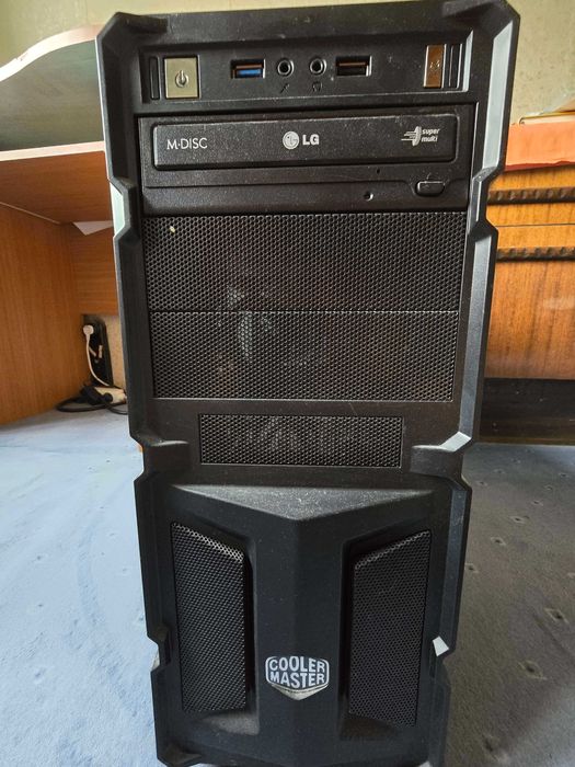 Домашен/Офис Настолен Компютър + Компоненти