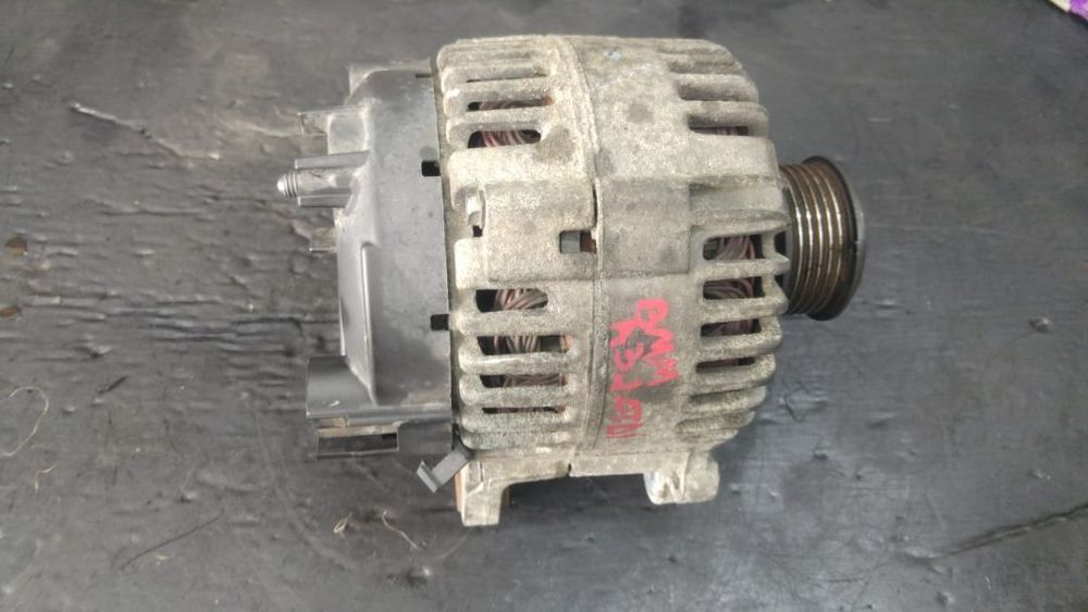 alternator 2.0 tdi  audi a3 8p a4 b8 a5 8f vw golf 6 passat b7 tiguan 5n skoda octavia 2 06f903023c