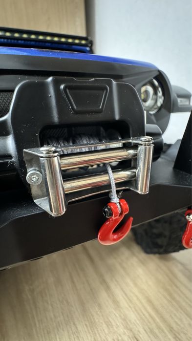 Радиоуправляемая машинка