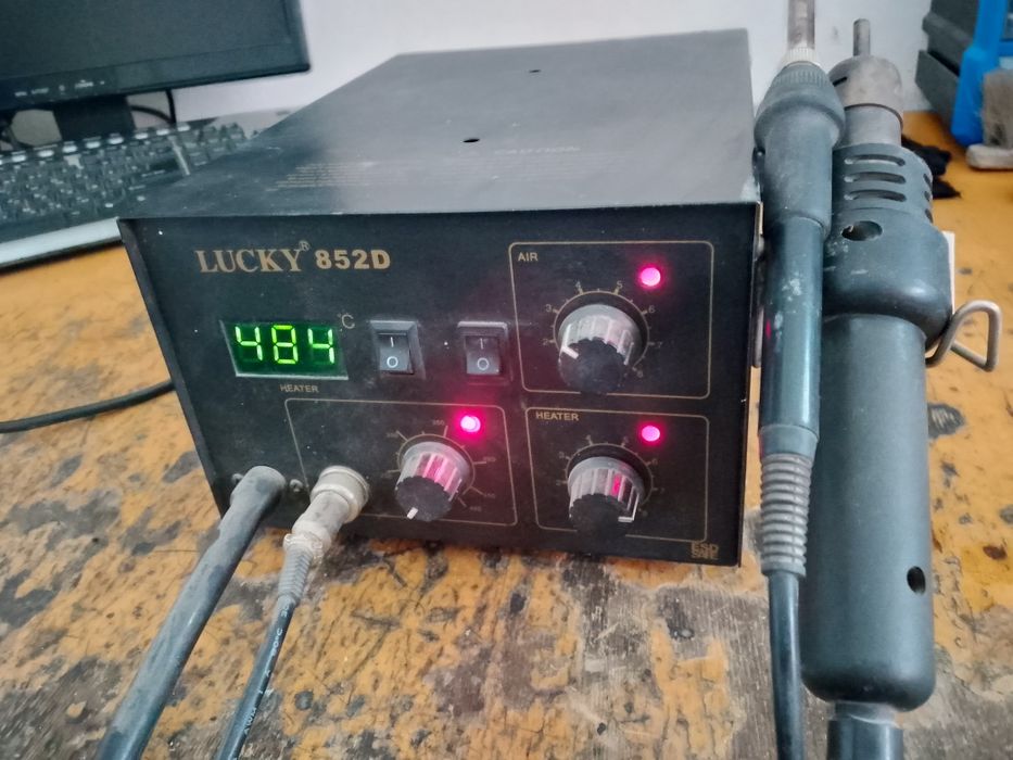 Паяльная станция Lucky 852D