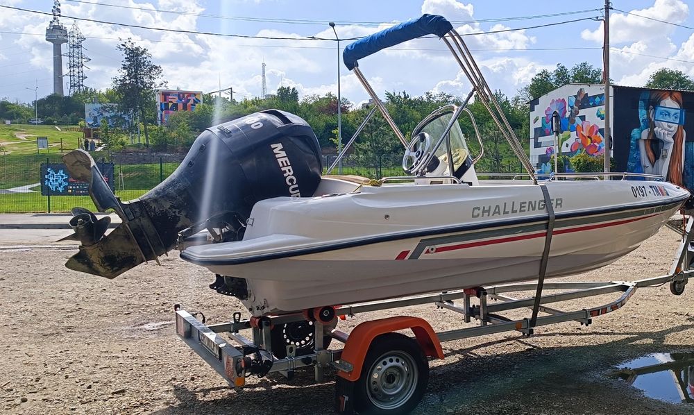 Barcă Challenger,5m / 2m