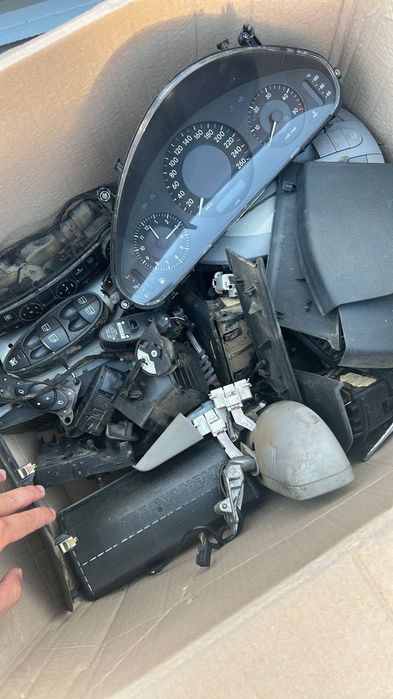 Продавам части за w211 промо цени
