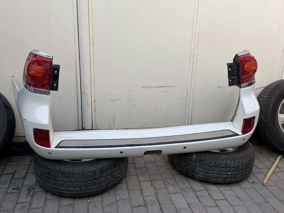 Toyota Land Cruiser 200