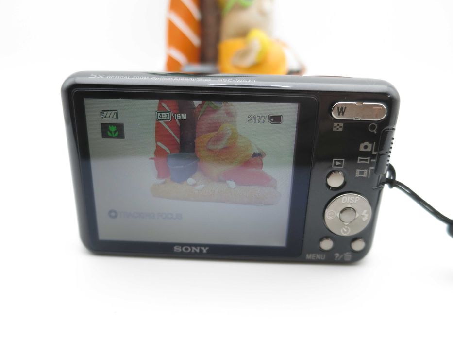 Sony CyberShot W570 ултра компактен цифров фотоапарат, дигитална камера в черен цвят, в отлично състояние, пълен комплект, работи отлично!