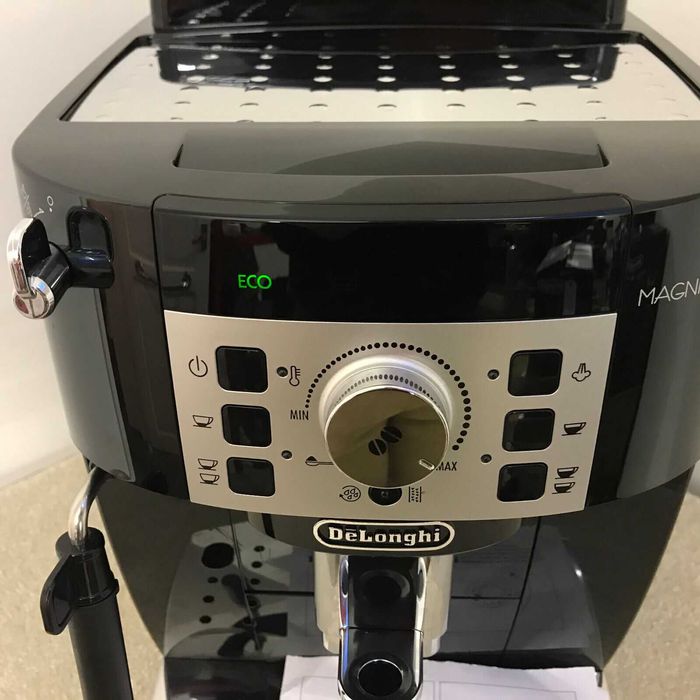 Кафе машина DeLonghi ECAM 22.110 SB