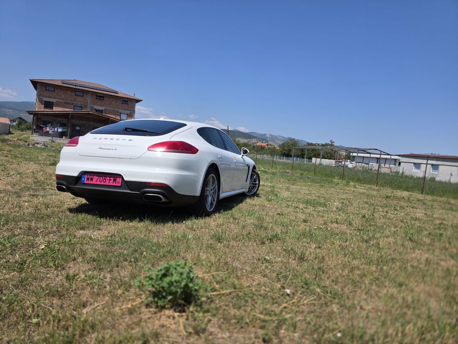 Porsche panamera 4