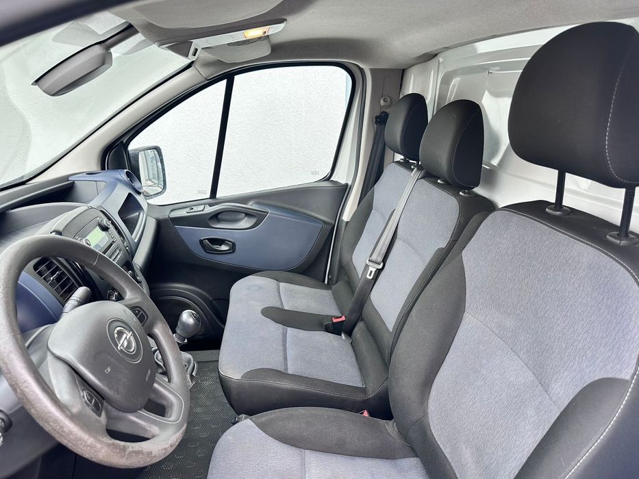 Opel vivaro se vinde sa la schimb