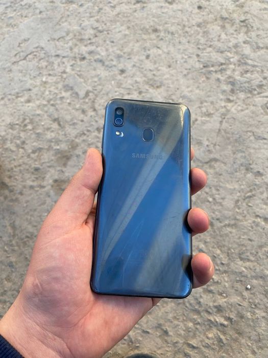 Samsung a30 sotiladi