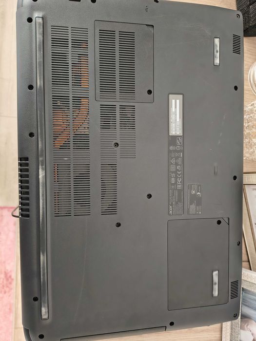 Лаптоп Acer Aspire 5