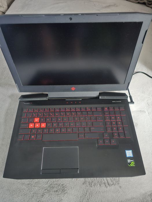 Laptop Gaming HP OMEN 15 – i7-7700HQ, 16GB RAM, SSD + HDD, GTX 1050