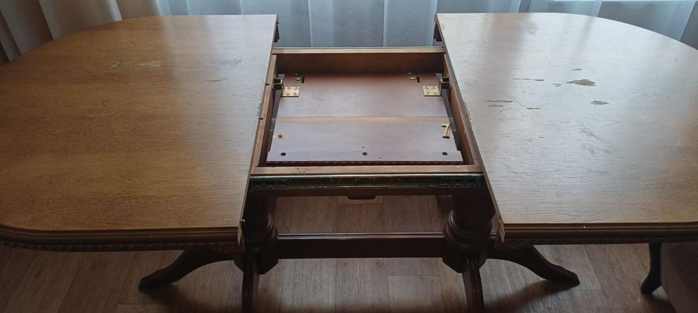 продам Деревянный стол