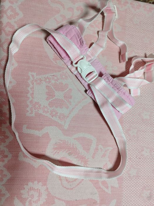 Ходунки, вожжи для малышей.