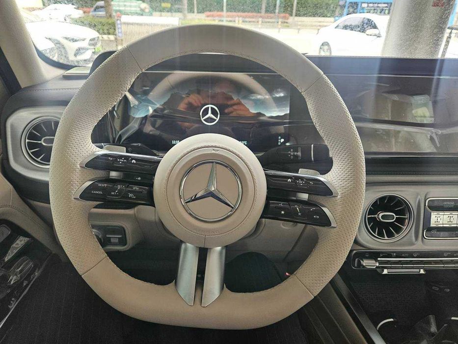 Mercedes-Benz G450d Manufaktur (в Корее)