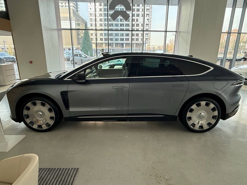 Самая передовая машина NIO ET9 от диллера