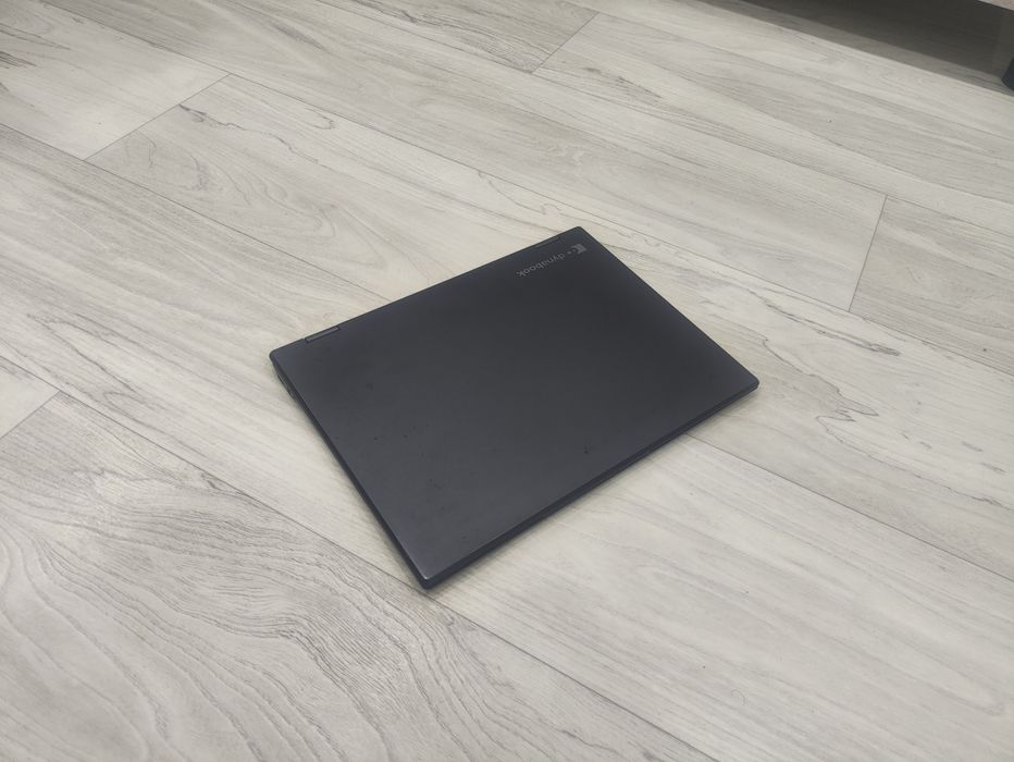 Toshiba Portege X360 I5 8/256