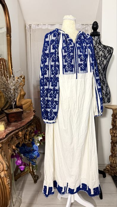 Costum popular vechi cusut manual zona muntenia