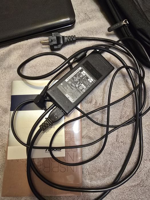 лаптоп Asus
Продавам рAsusабот