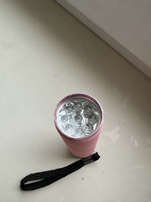 Фонарик лампа для сушки ногтей