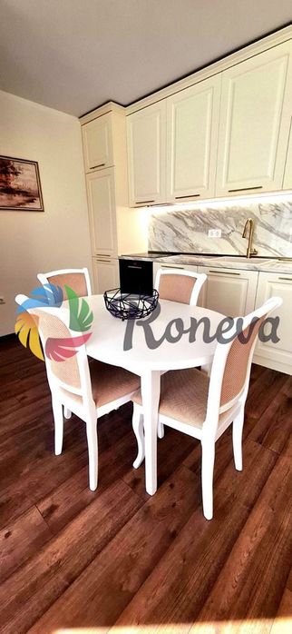 Продава се Двустаен апартамент в к.к. Св.Св. Константин и Елена - 81 кв.м за 2962 €/кв.м - Снимка #1